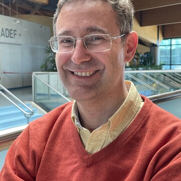 Alberto Elices</br><small>Lay</small>